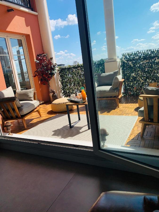 Bed And Breakfast Luxe La Defense U-Arena Courbevoie Dış mekan fotoğraf